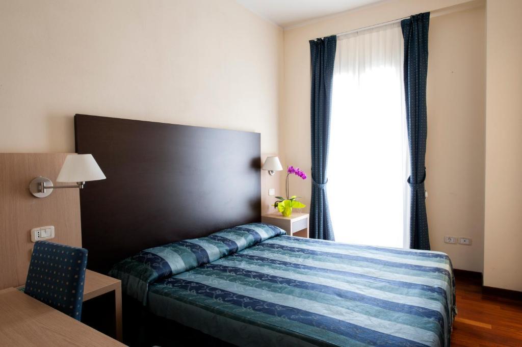 Hotel Royal Песаро Стая снимка