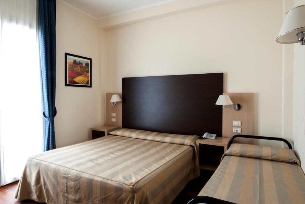 Hotel Royal Песаро Стая снимка