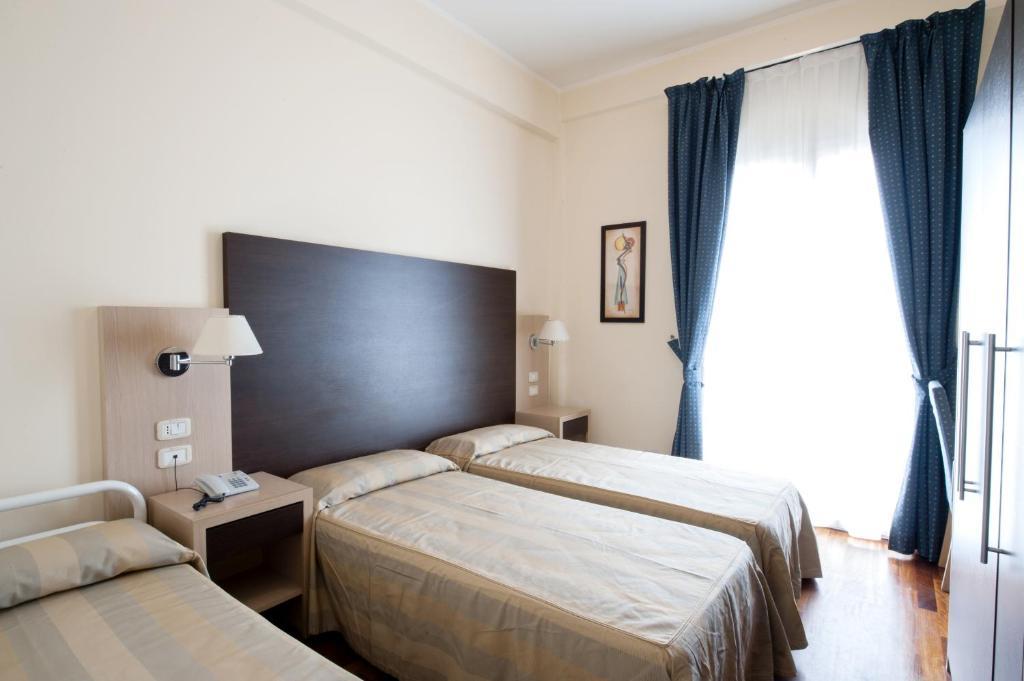 Hotel Royal Песаро Стая снимка